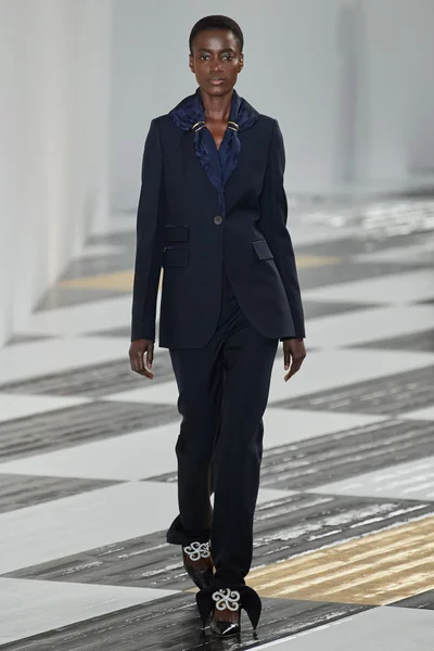 Look 7